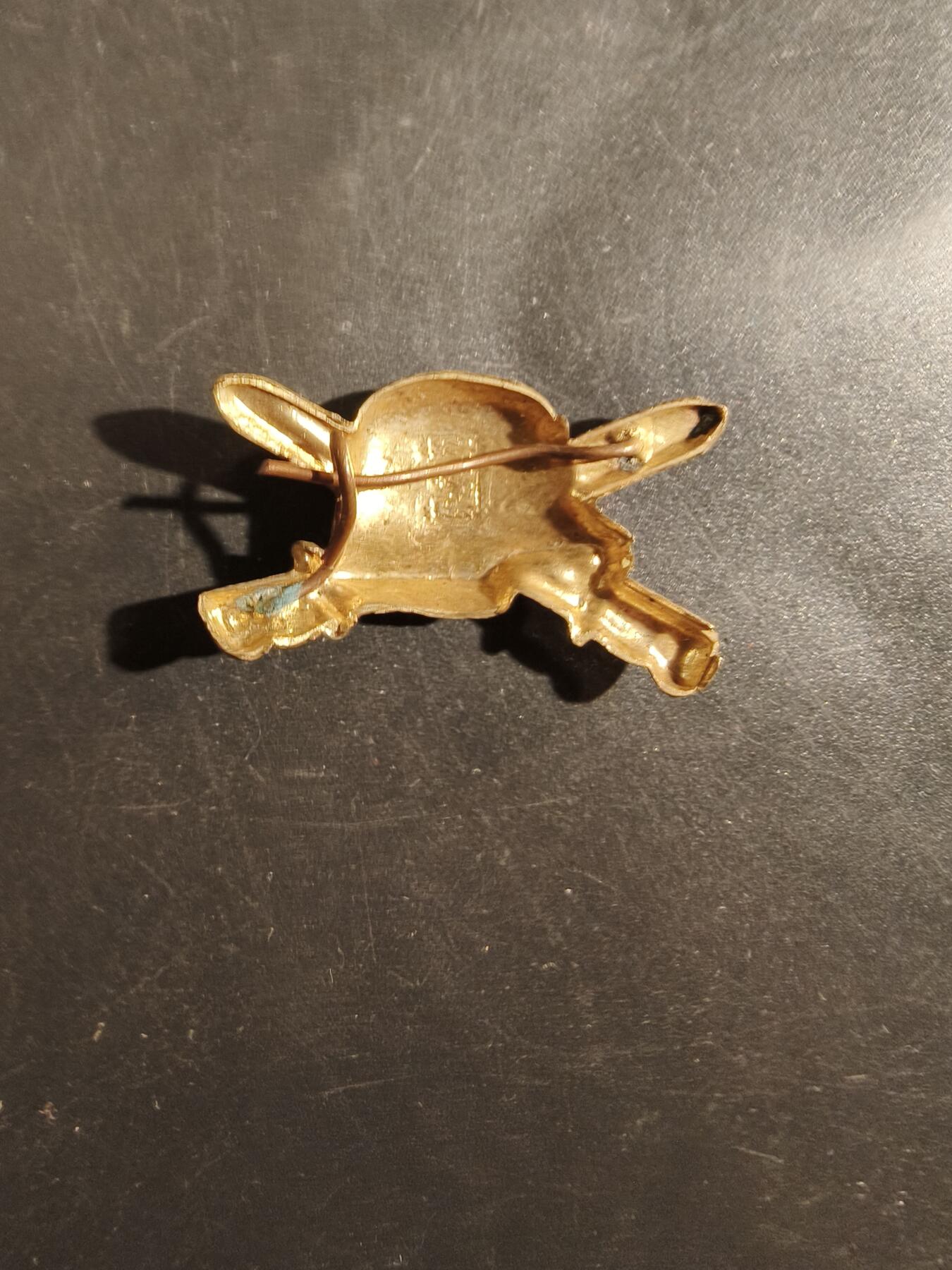 老王徽章第177期 智利步兵学校帽徽