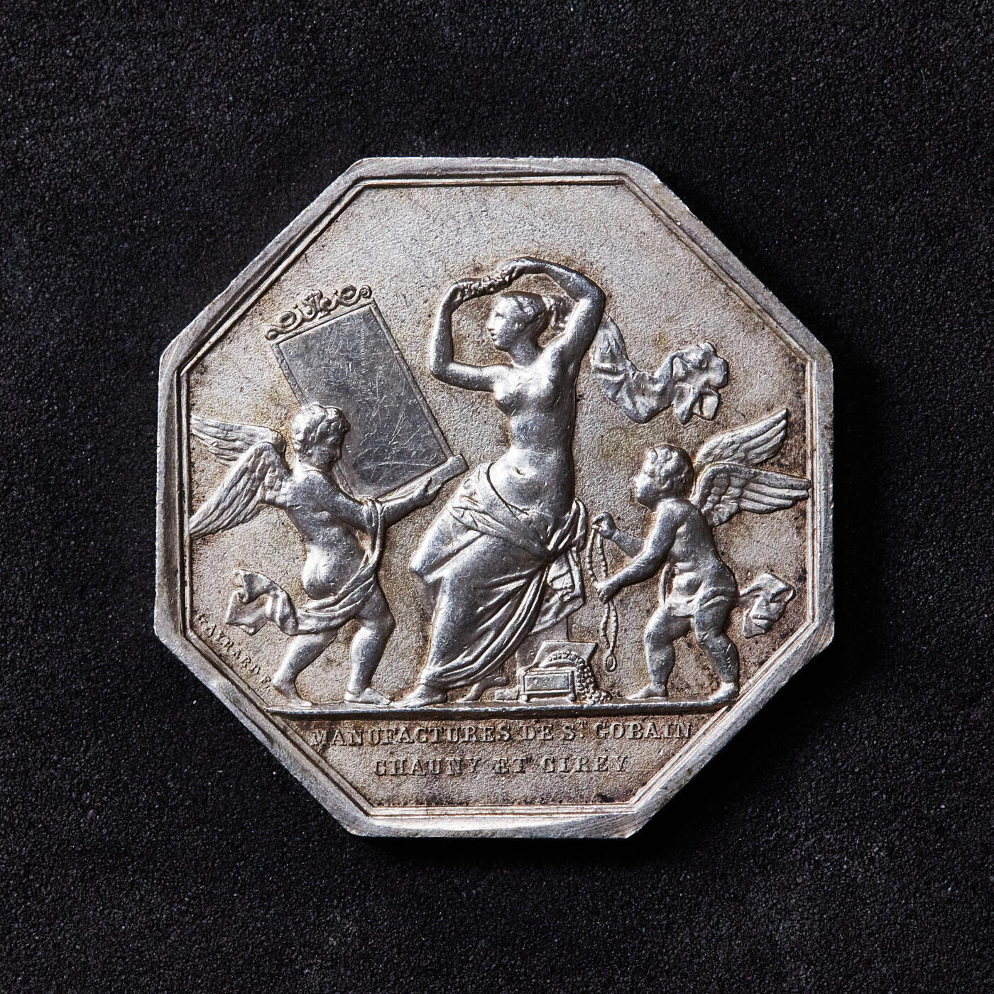 【俄甄集藏】“万象更新、马呈祥瑞”迎新春俄甄精品场-2026年(047)01-21 星期三 晚 19:30 全场包邮 法国1830年皇家玻璃制造业银质八角代用币章，黄油彩包浆，底光犹存，直径：35mm，重量：19.72克，丰饶角铭，经典品种