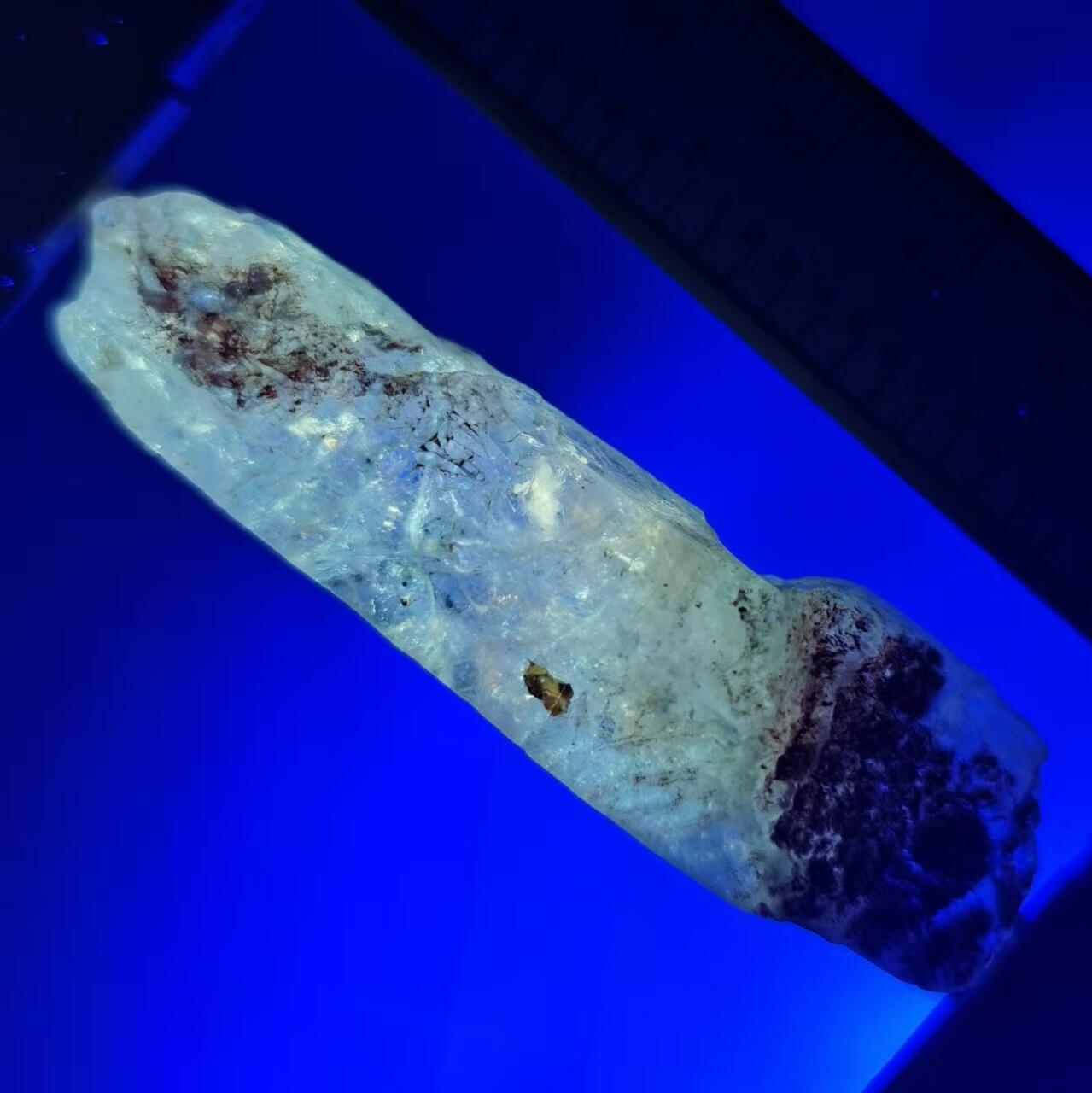 七河·世界币章小拍（总第34期） 藏家出品X699（5）马达加斯加红泥油胆水晶原石 