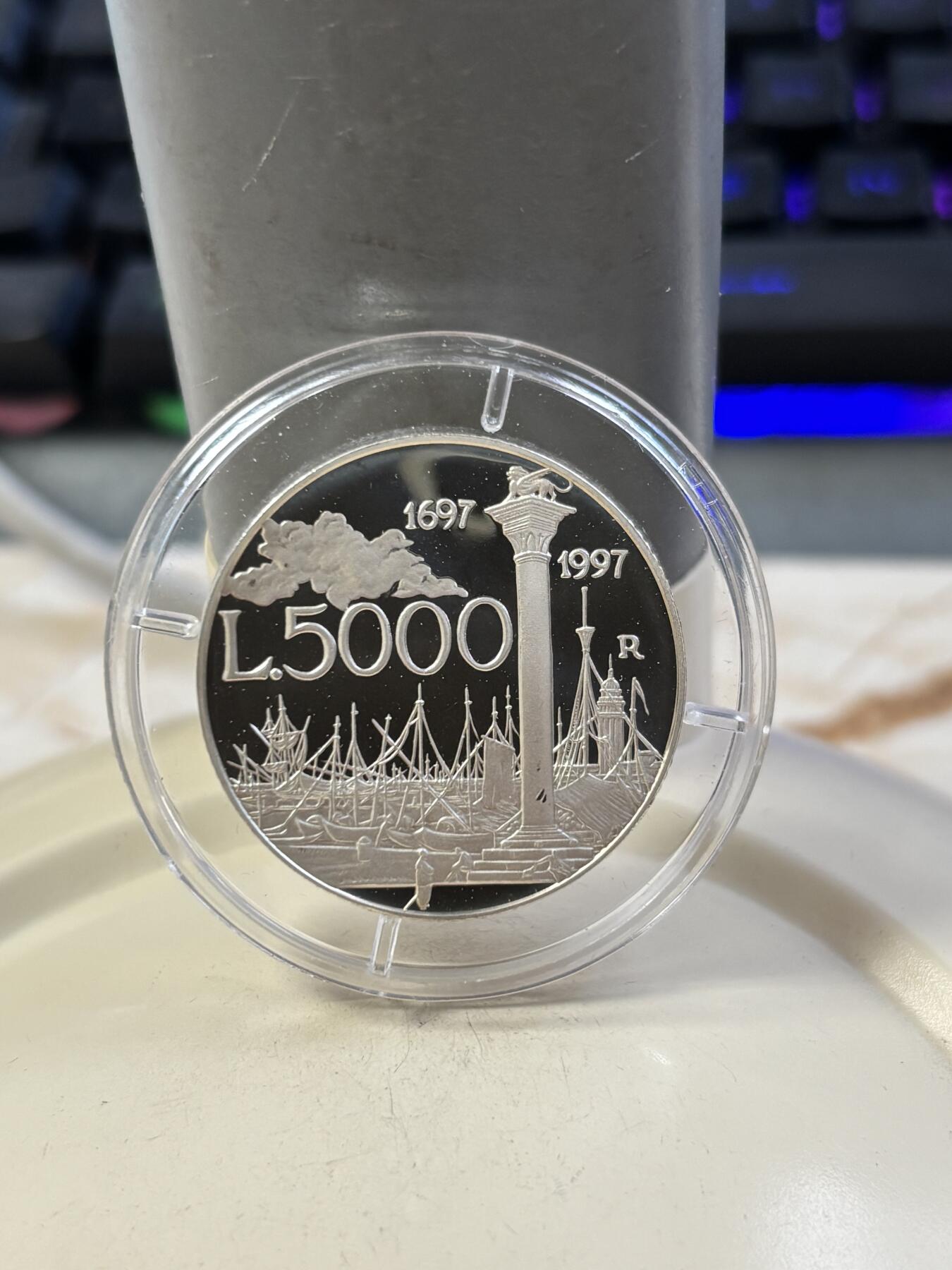 第188期拍卖 意大利1997年画家卡纳莱托5000里拉精制纪念银币，835银，18克