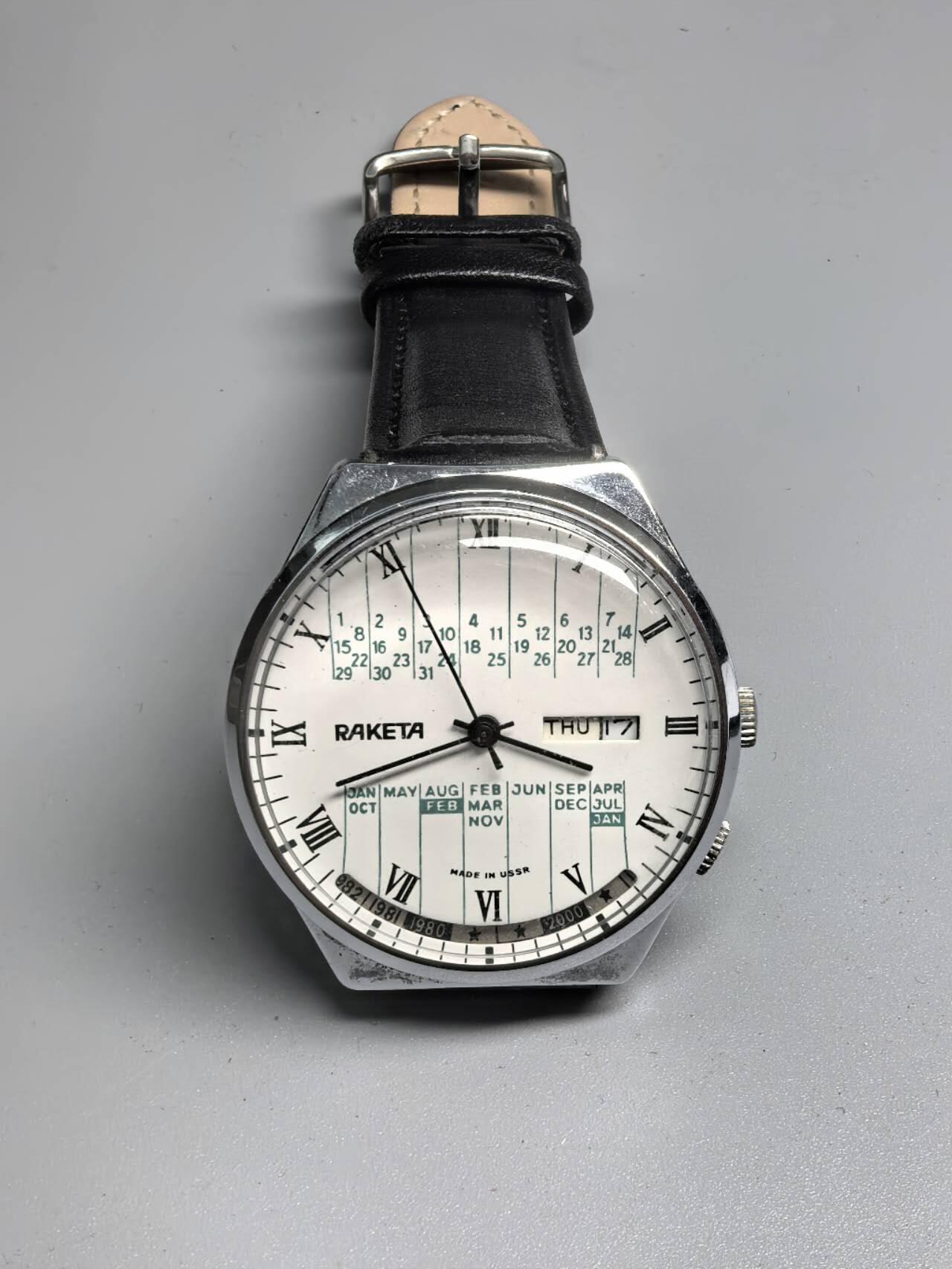 小驴勋章奖章收藏1月17日周六晚六点拍卖（珍爱和平，收藏战争，铭记历史，勿忘国耻，忠党爱国。有偿代拍，送拍规则在简介最后，参拍须阅读规则后再参拍，关系到运费包装发货时效真假辨别等关键信息，拍卖时不再发原图，看大图店主微信码在拍卖店铺介绍里） 苏联制火箭牌手表，品相如图，走时准确