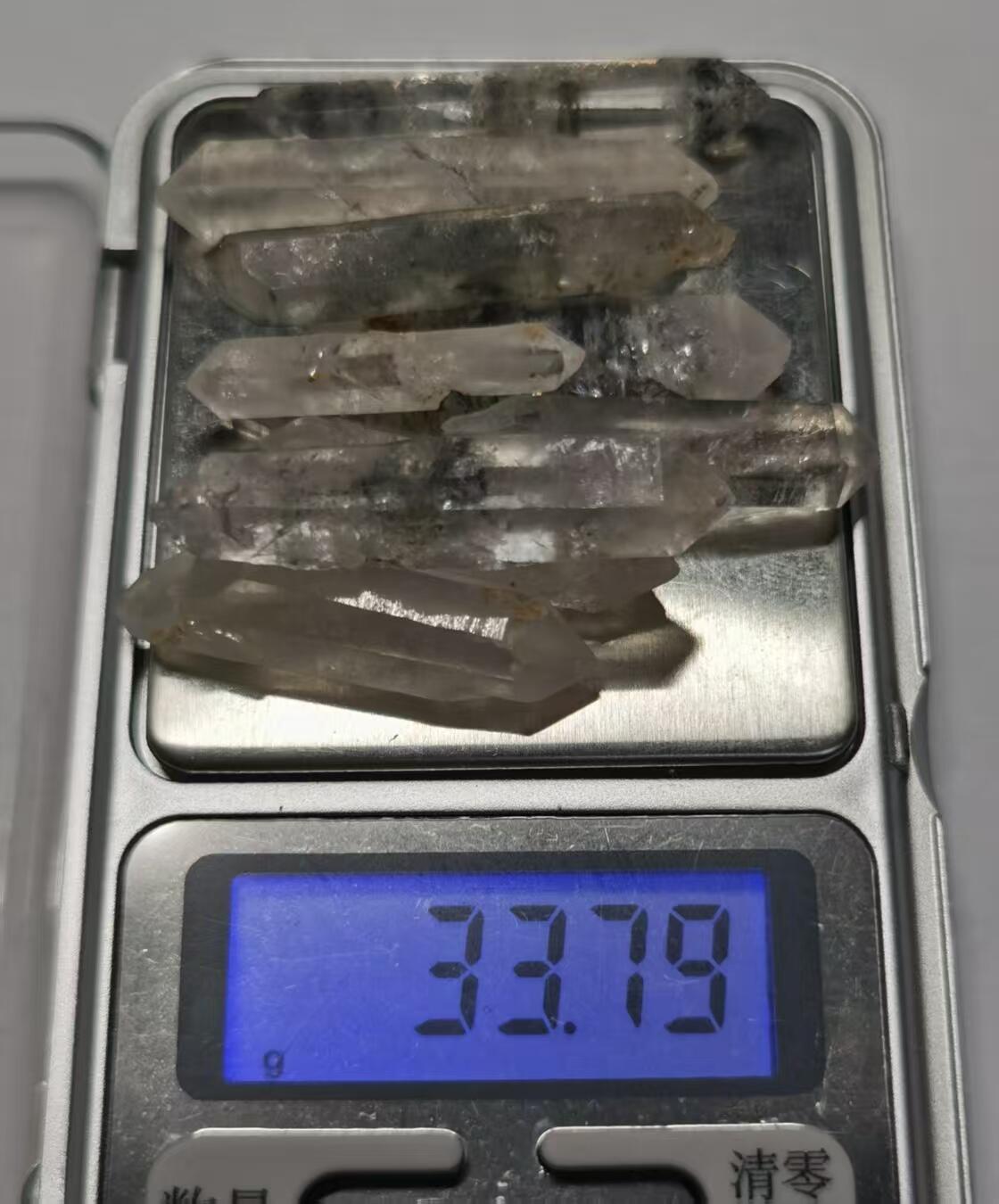 七河·世界币章小拍（总第34期） 藏家出品 X716（3） 长条状云贵闪灵水晶原石 一组 10 件