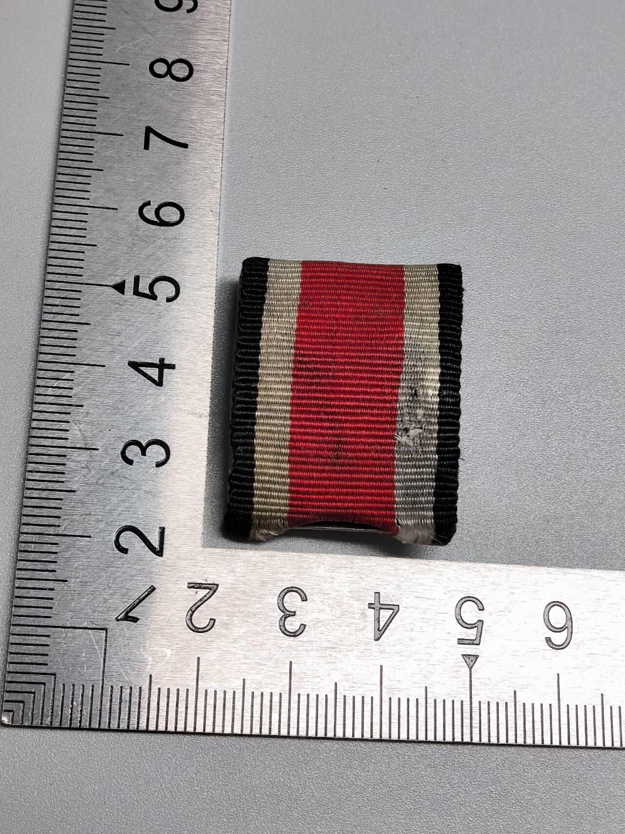 小驴勋章奖章收藏1月17日周六晚六点拍卖（珍爱和平，收藏战争，铭记历史，勿忘国耻，忠党爱国。有偿代拍，送拍规则在简介最后，参拍须阅读规则后再参拍，关系到运费包装发货时效真假辨别等关键信息，拍卖时不再发原图，看大图店主微信码在拍卖店铺介绍里） EKII礼服背板挂