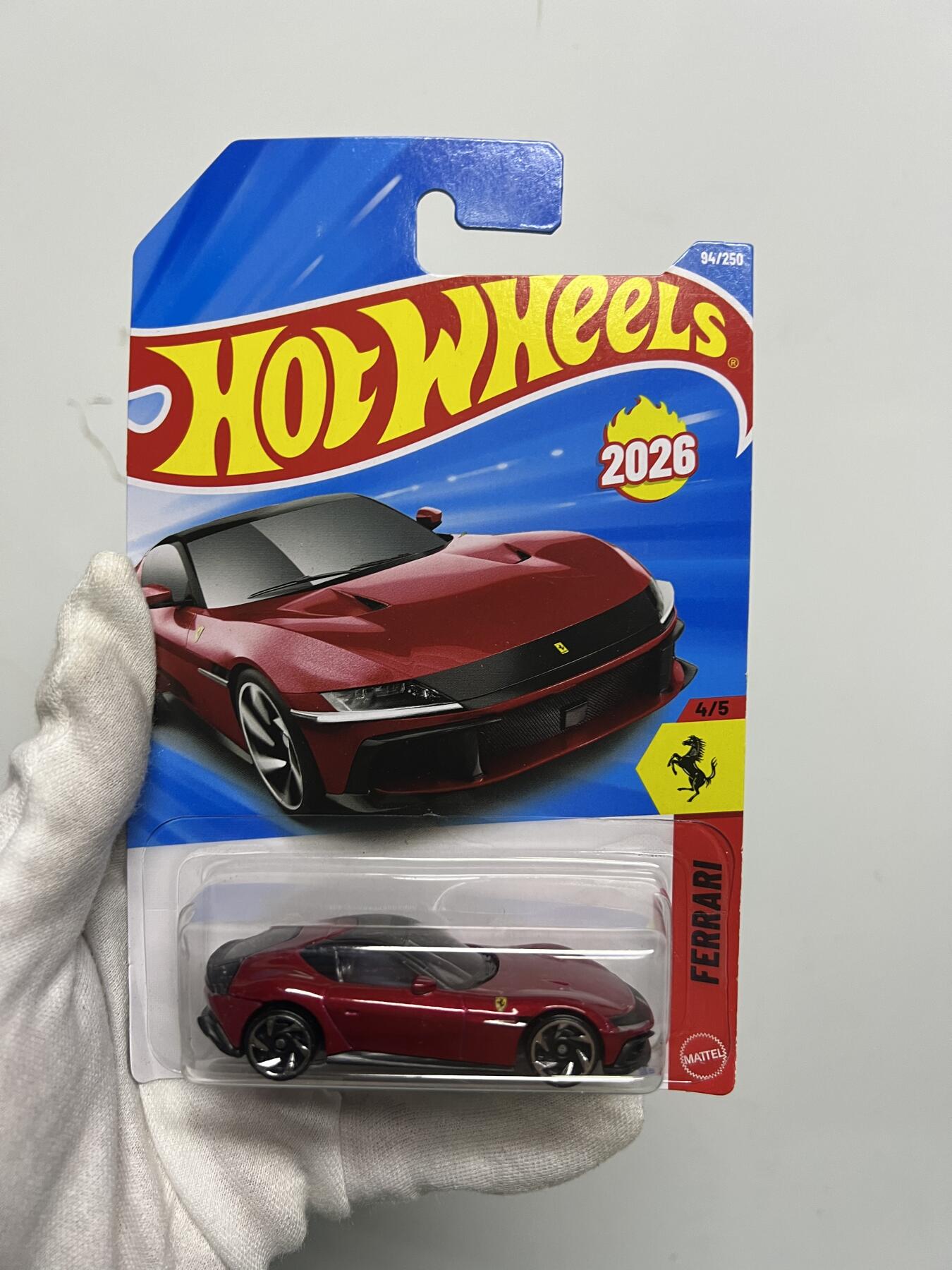 零元拍：风火轮吊卡法拉利Ferrari 12cilindri全新未拆