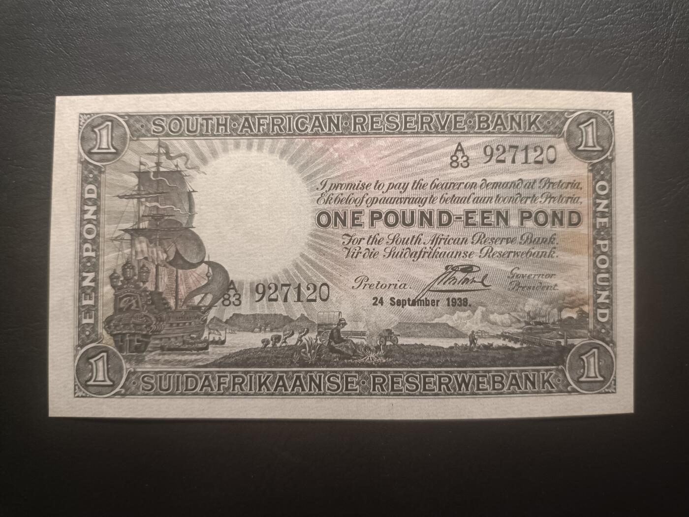 2026一月第三期，总213期 南非1938年1镑AUNC英文在上版本，稀有的二战前发行年份，布尔人发展元素的帆船牛车和国徽