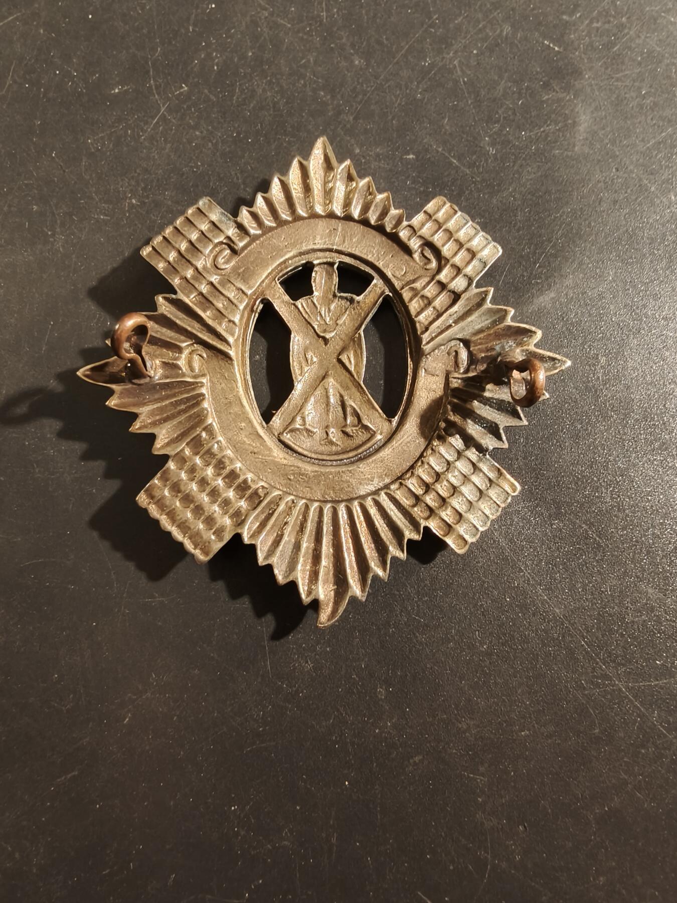 老王徽章第177期 英国皇家苏格兰步兵团帽徽    一战时期