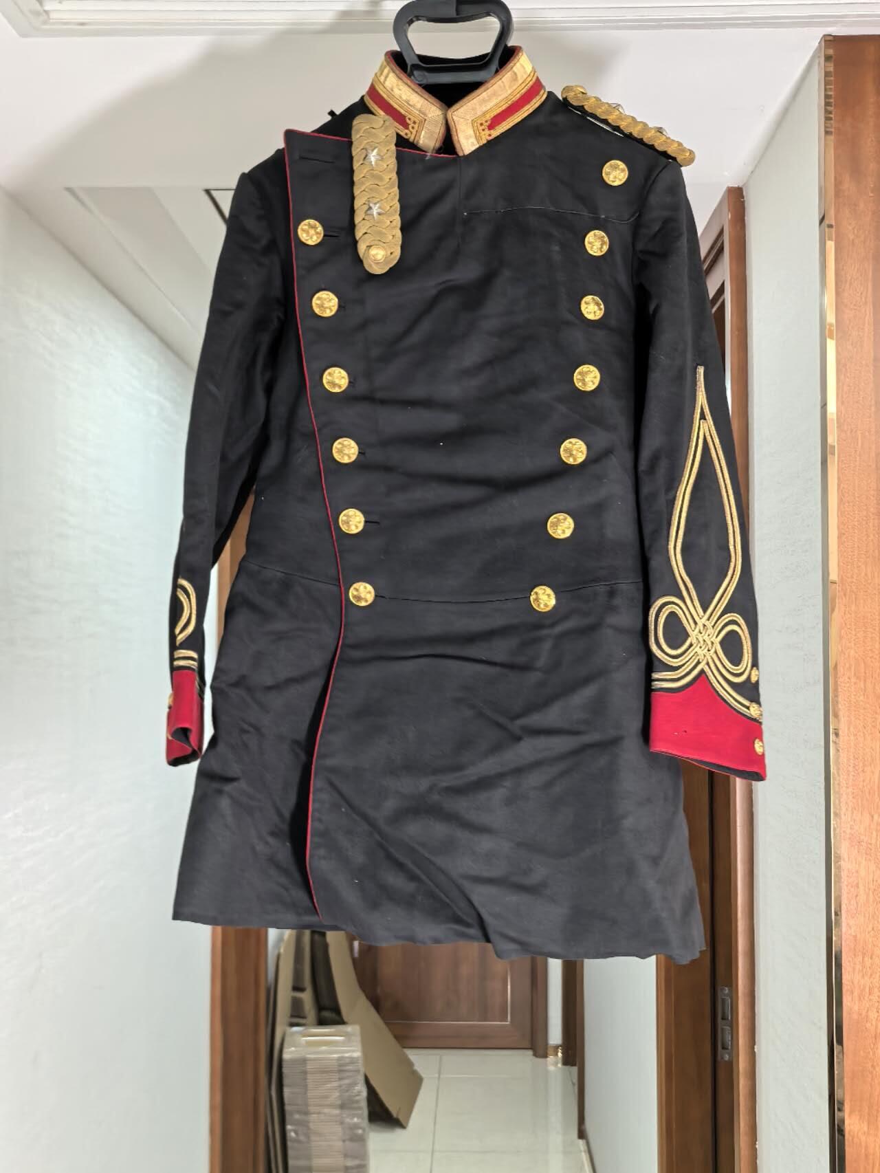 小驴勋章奖章收藏1月17日周六晚六点拍卖（珍爱和平，收藏战争，铭记历史，勿忘国耻，忠党爱国。有偿代拍，送拍规则在简介最后，参拍须阅读规则后再参拍，关系到运费包装发货时效真假辨别等关键信息，拍卖时不再发原图，看大图店主微信码在拍卖店铺介绍里）