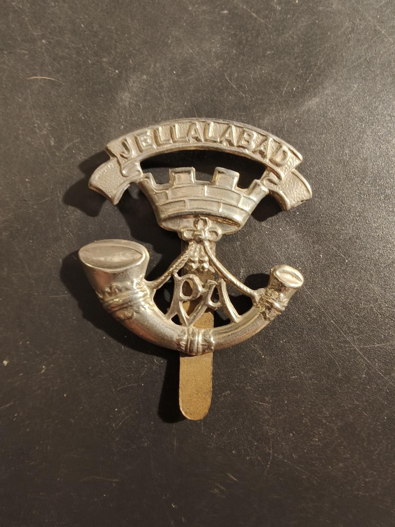 老王徽章第177期 英国阿尔伯特亲王轻步兵团帽徽     一战时期