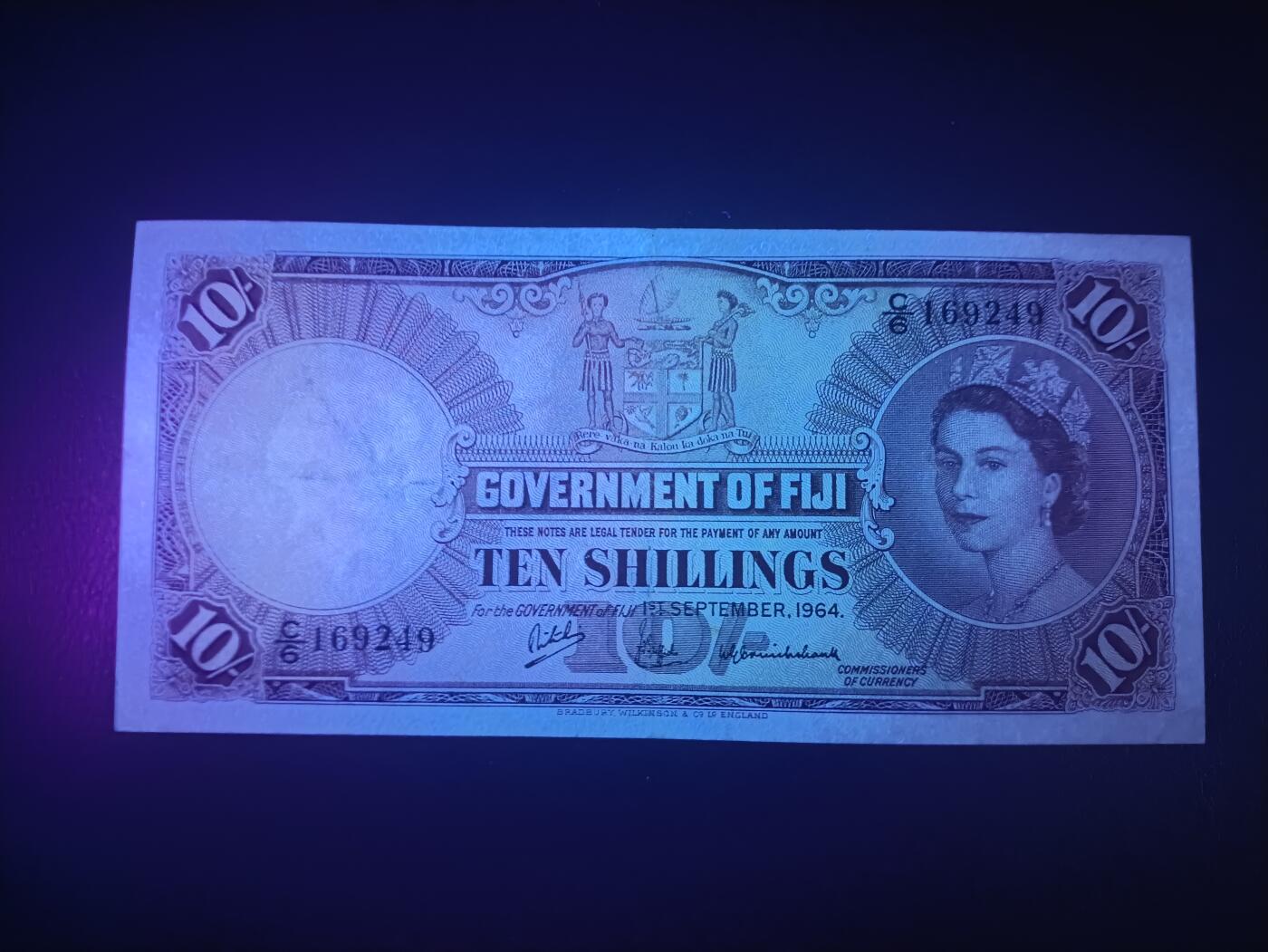 2026一月第三期，总213期 英属斐济1964年10先令AUNC，大冠女王，稀有的早期英属时期品种