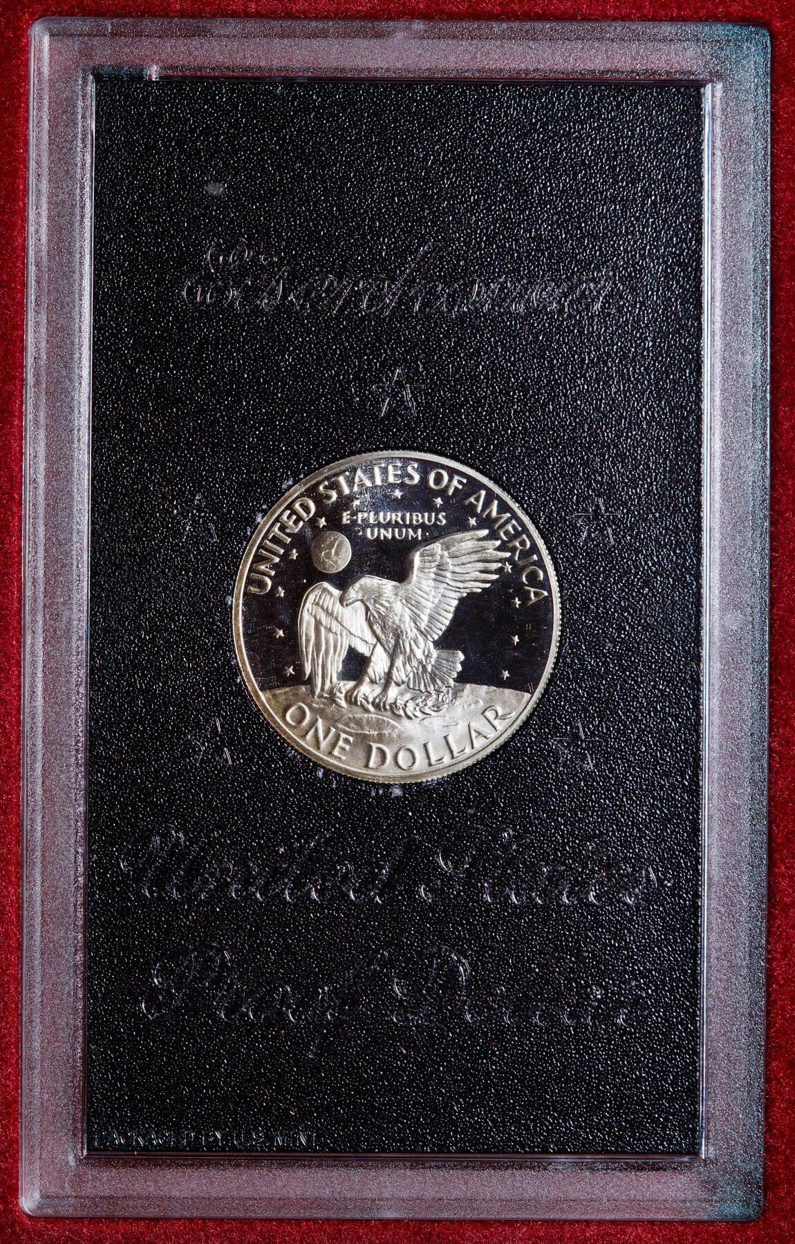 【俄甄集藏】“万象更新、马呈祥瑞”迎新春俄甄精品场-2026年(047)01-21 星期三 晚 19:30 全场包邮 美国1971年S版艾森豪威尔精制一元大银币，原盒精装，品相完好，重24.59克，400银