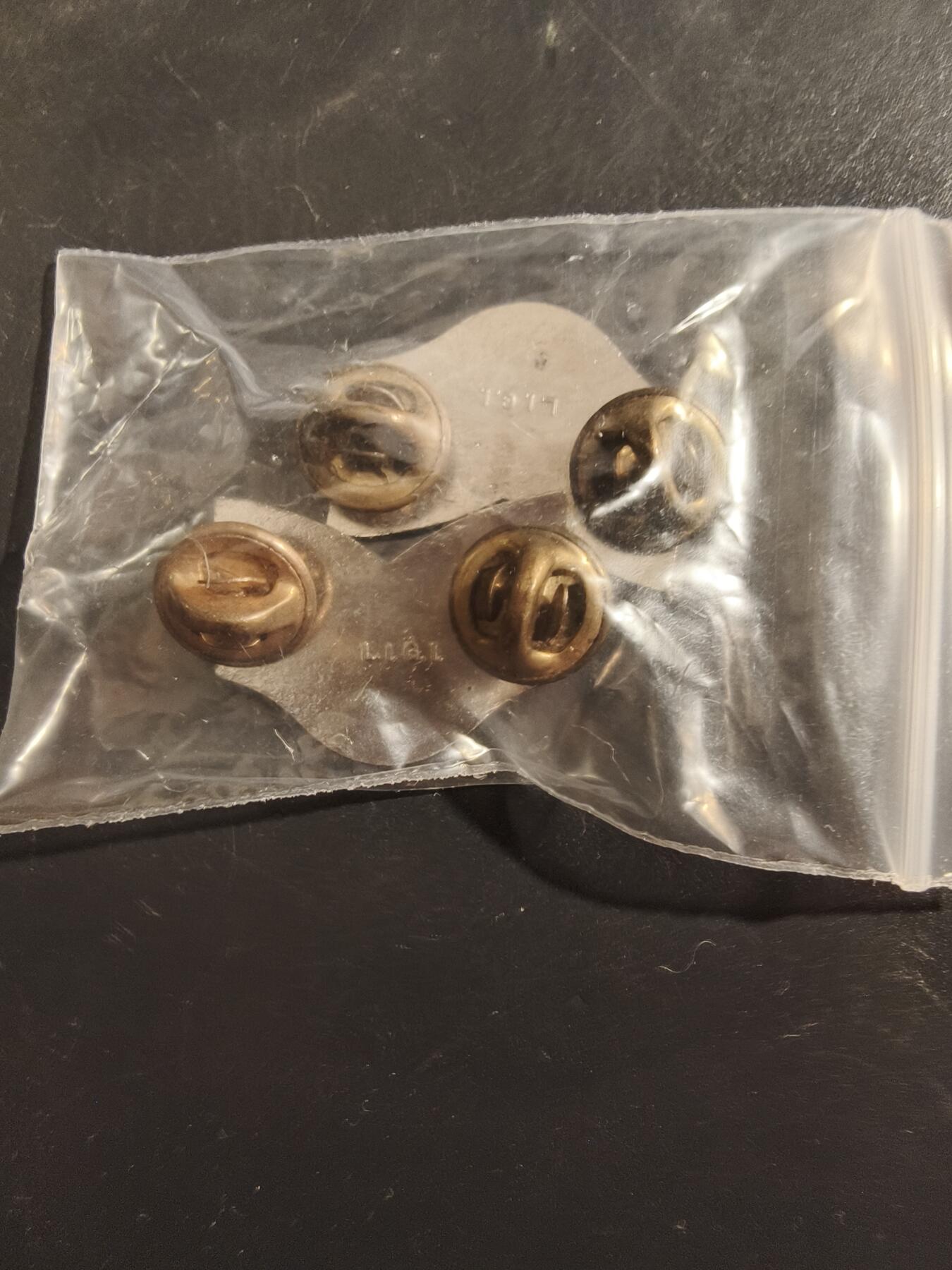 老王徽章第177期 美国空军技术中士（E-6）军衔章一组