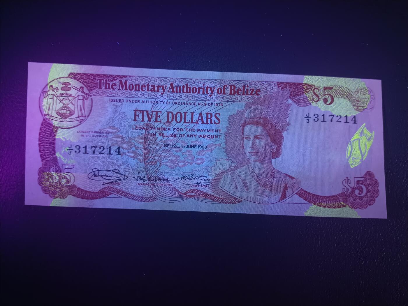 2026一月第三期，总213期 伯利兹1980年5元UNC-，珍珠冠女王和央行大楼，少见品种