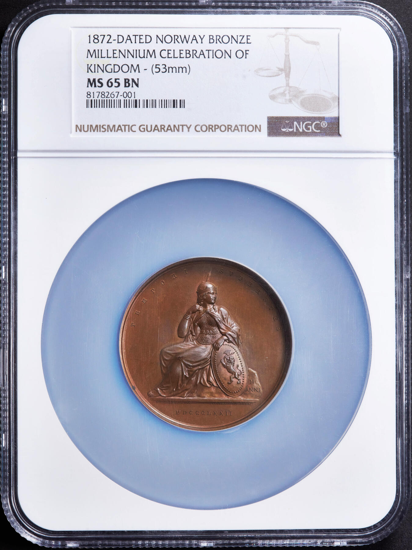 【俄甄集藏】“万象更新、马呈祥瑞”迎新春俄甄精品场-2026年(047)01-21 星期三 晚 19:30 全场包邮 挪威1872年女神坐像皇家弗雷德里克大学纪念挪威建国千年大铜章，NGC MS65，高浮雕，巧克力包浆，顶级品相，直径53mm