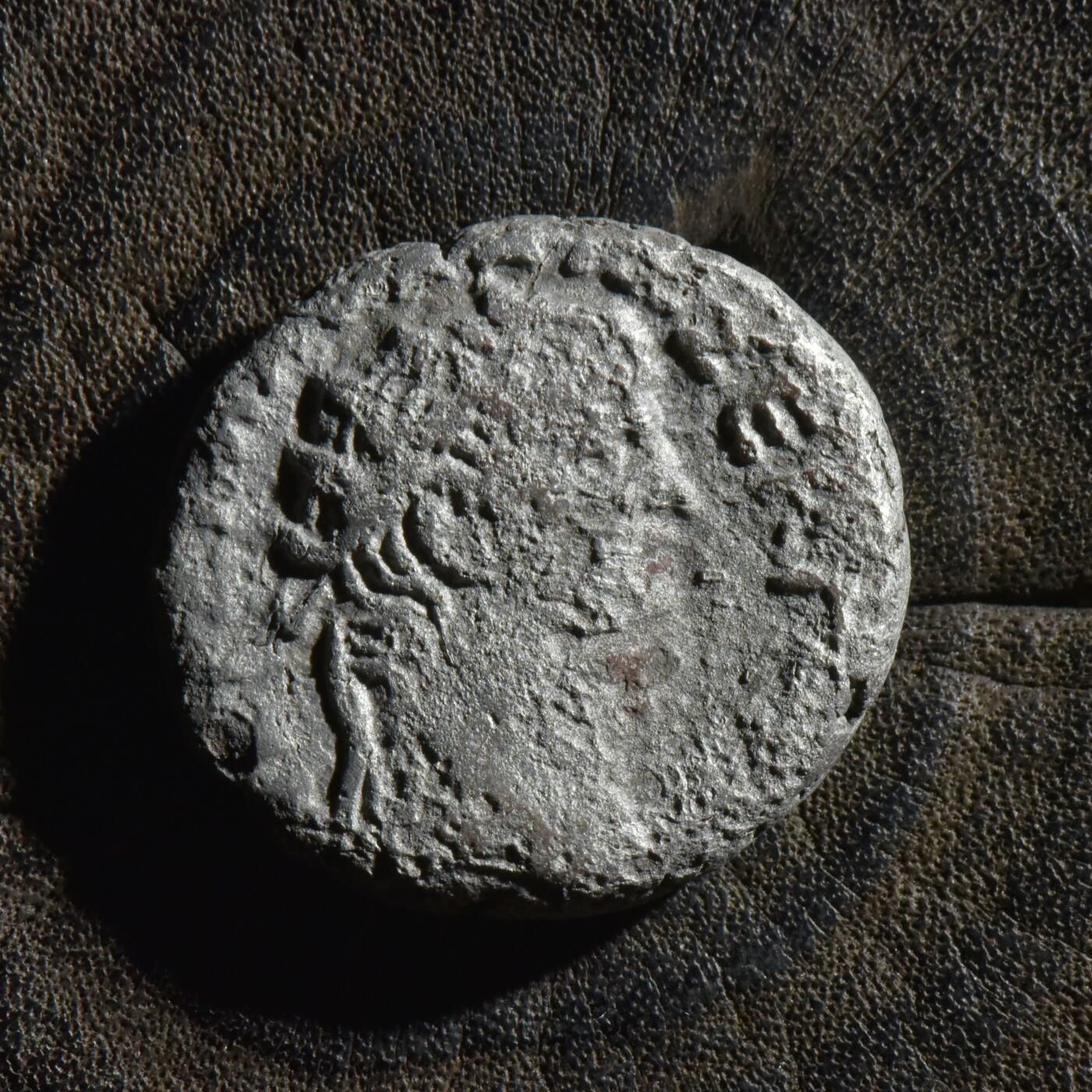 【良泉】【春节前最后一场】2月5日晚19.30点开拍！208组，本场结束后预存钱币的朋友请告知，将连同本场拍品一起邮寄，预祝诸位春节愉快！ 【藏家出品B】12.29克，罗马帝国埃及行省 公元54-68年 尼禄皇帝背塞拉皮斯神 四德拉克马银铜合金币