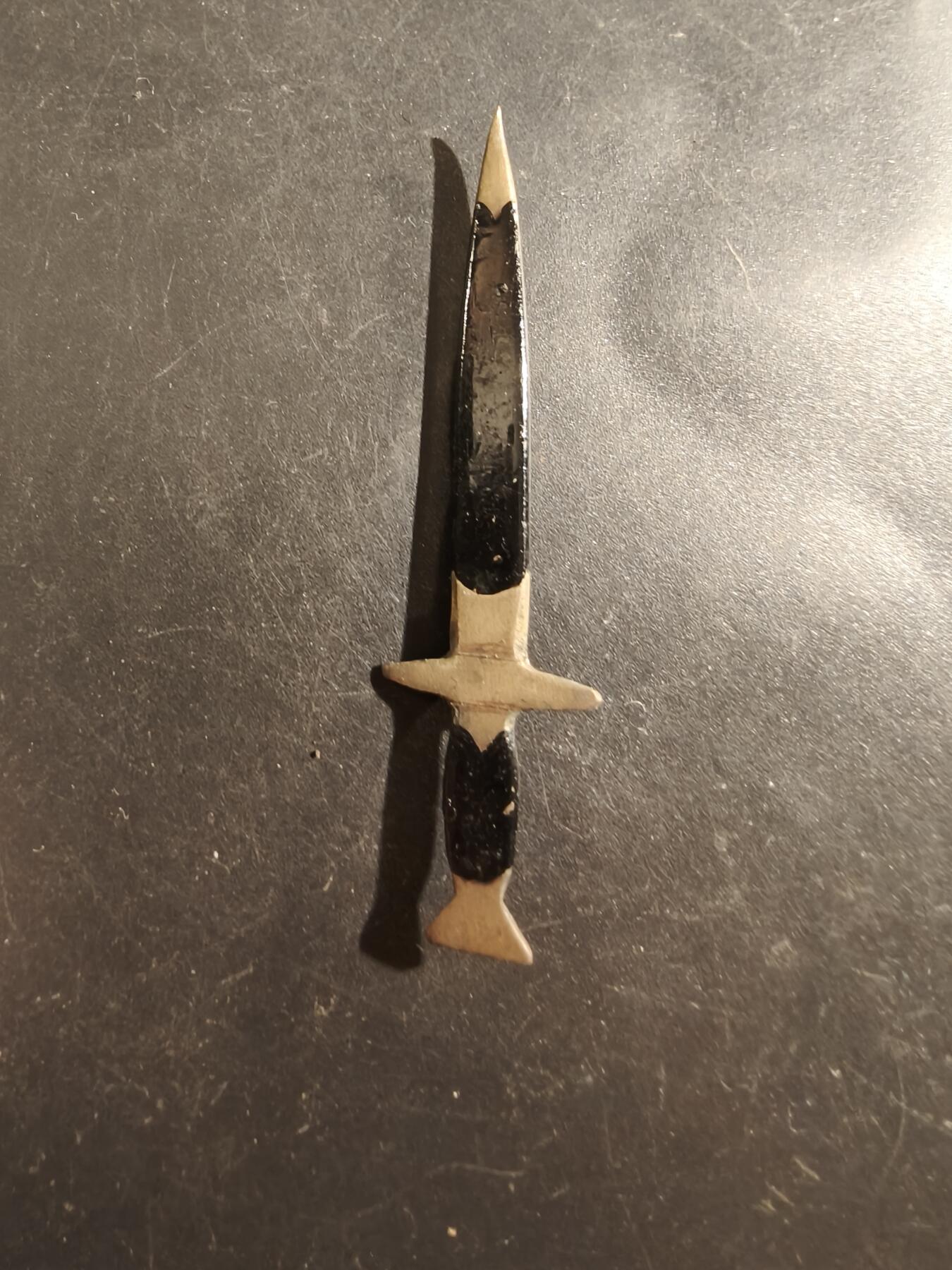 老王徽章第177期 英国陆军匕首徽章