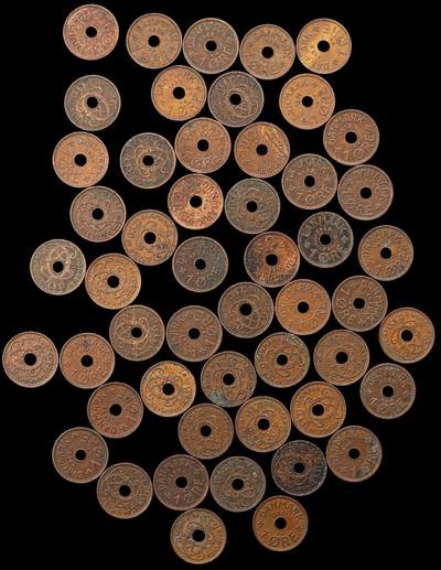 修遠堂世界钱币第101期 - 丹麦中孔1欧尔铜币50枚，1927-1940年