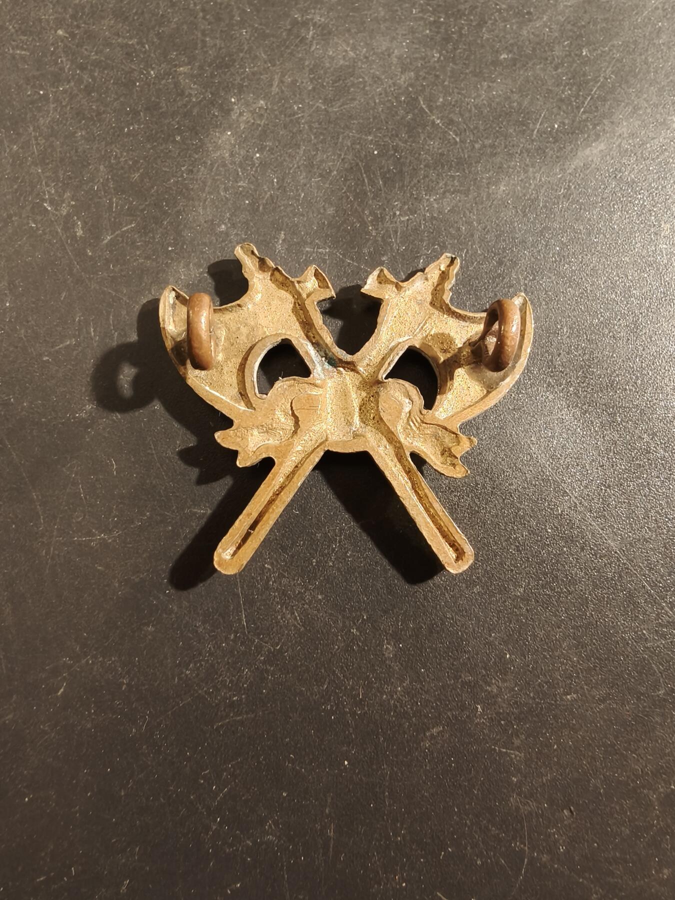 老王徽章第177期 英国消防员领章