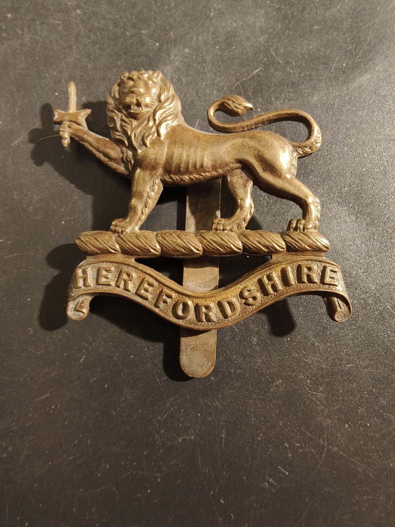 老王徽章第177期 英国赫里福德步兵团帽徽    一战时期