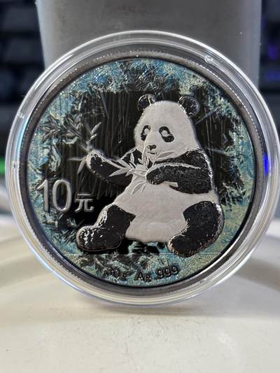 第188期拍卖 - 中国2017年熊猫钌化冰冻1盎司纪念银币，999银，发行量999枚