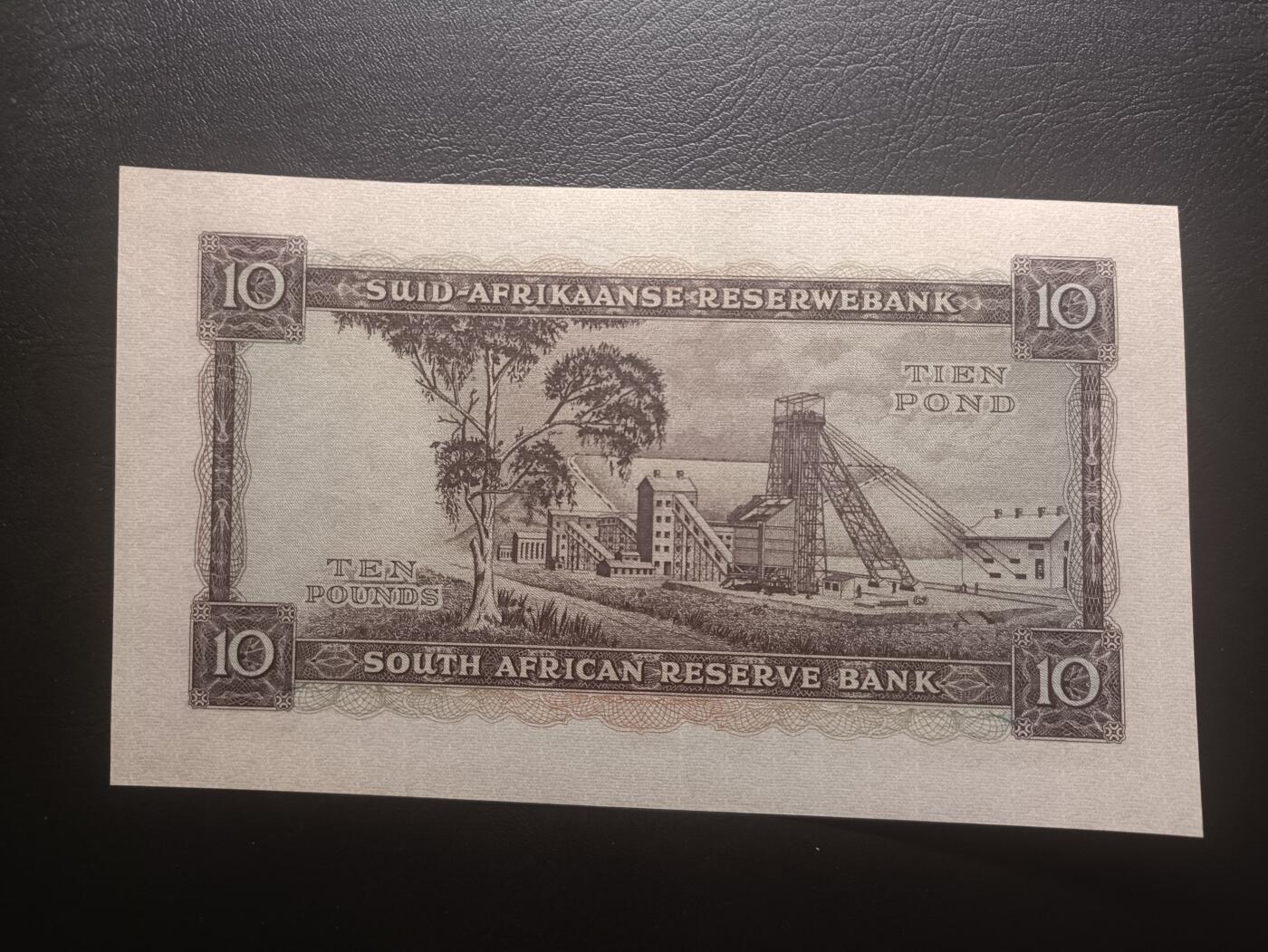 2026一月第三期，总213期 南非1955年10镑UNC-英文在上版本，稀有的次高面值，范里贝克和工厂