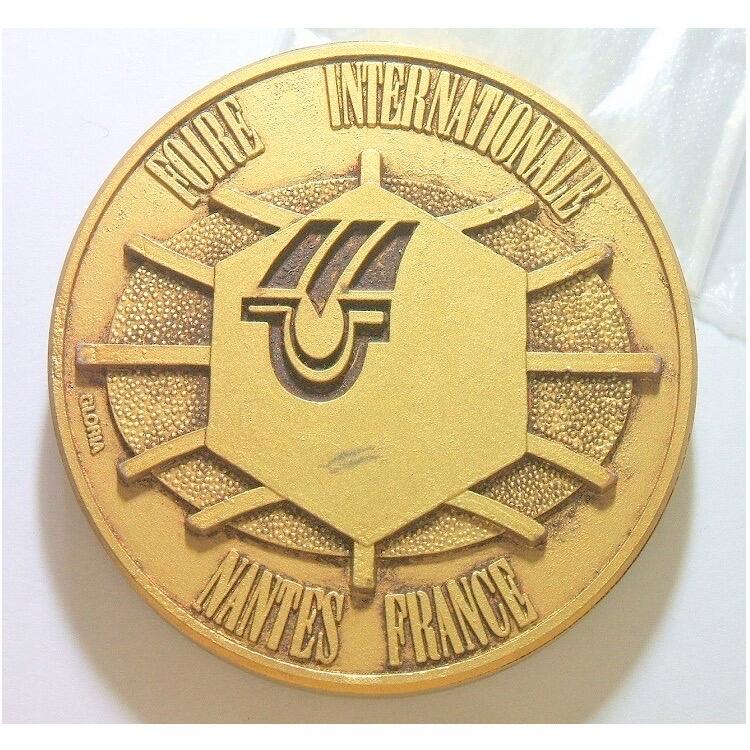 【艺术】法国艺术大章1905年 科幻大文豪凡尔纳 高浮雕精制超大镀金章 带原盒 68MM 154克