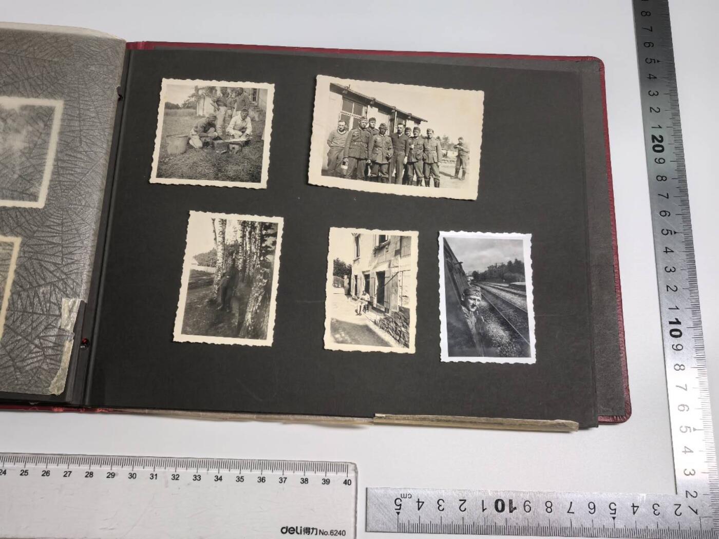 小驴勋章奖章收藏1月17日周六晚六点拍卖（珍爱和平，收藏战争，铭记历史，勿忘国耻，忠党爱国。有偿代拍，送拍规则在简介最后，参拍须阅读规则后再参拍，关系到运费包装发货时效真假辨别等关键信息，拍卖时不再发原图，看大图店主微信码在拍卖店铺介绍里） WWII德原品相册，里面共有70多张德军老照片，还有一份战地电报，内含西线东线作战照片