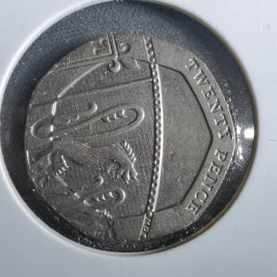 沼泽如烟--第964场 - 英国2011年20便士