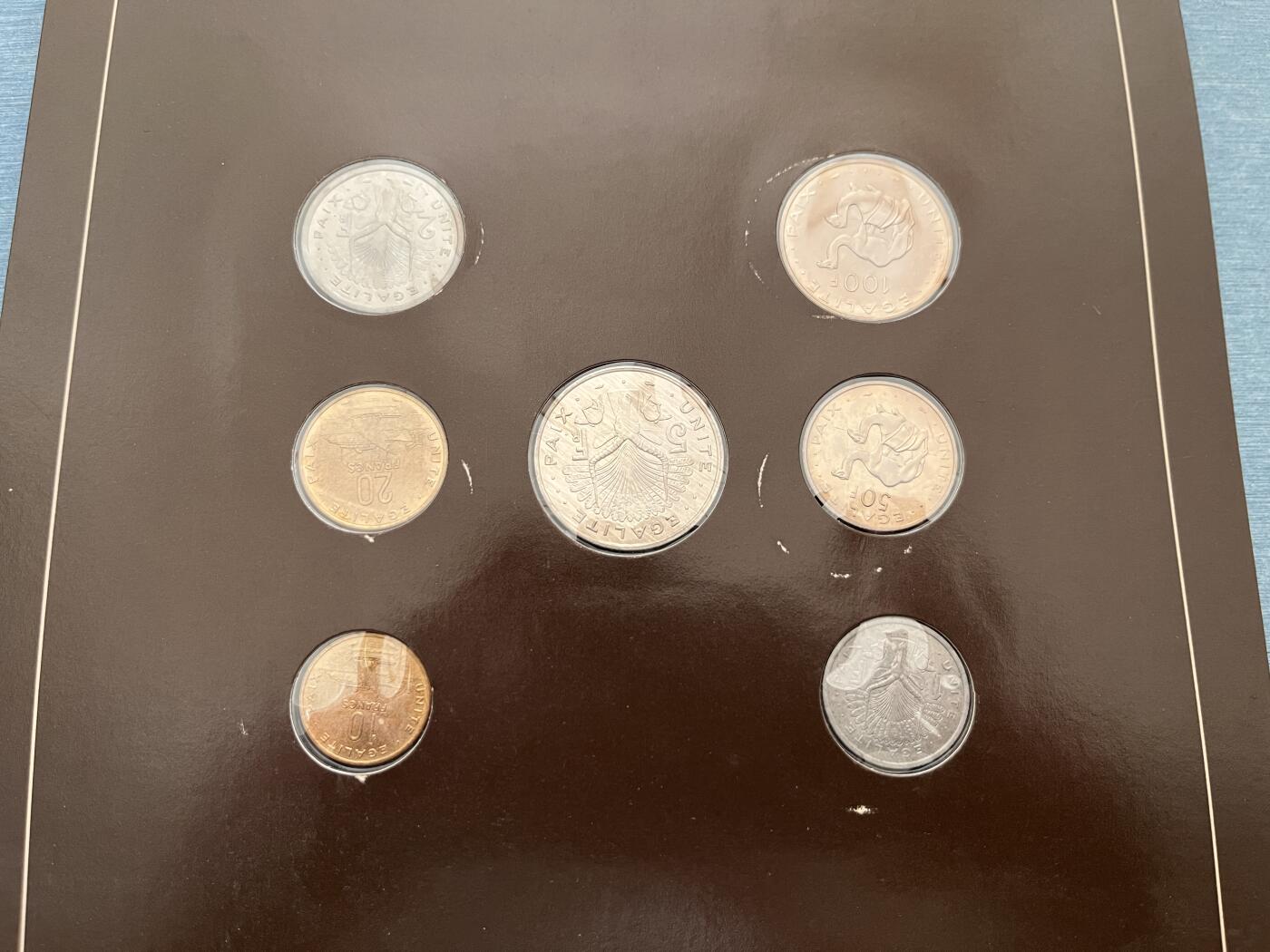 咖啡豆•收藏 2025年Jan_22th世界各国富兰克林套币拍卖