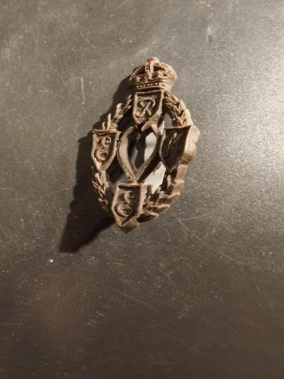 老王徽章第177期 - 英国皇家机电工程兵团帽徽    二战时期