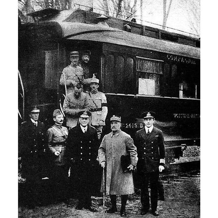 【艺术】法国艺术大章1918年 名将福煦元帅+著名一战投降签署火车车厢 高浮雕精制超大铜章 68MM 158克