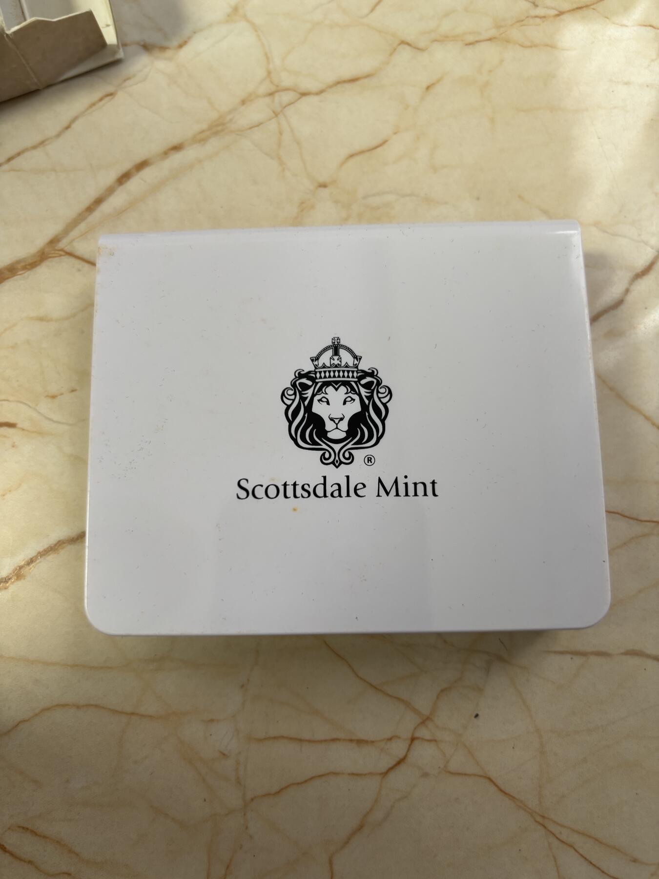 第188期拍卖 少见 斐济2017年葛饰北斋名画《神奈川冲浪里》精制彩色银币 1盎司999银 发行2500枚，