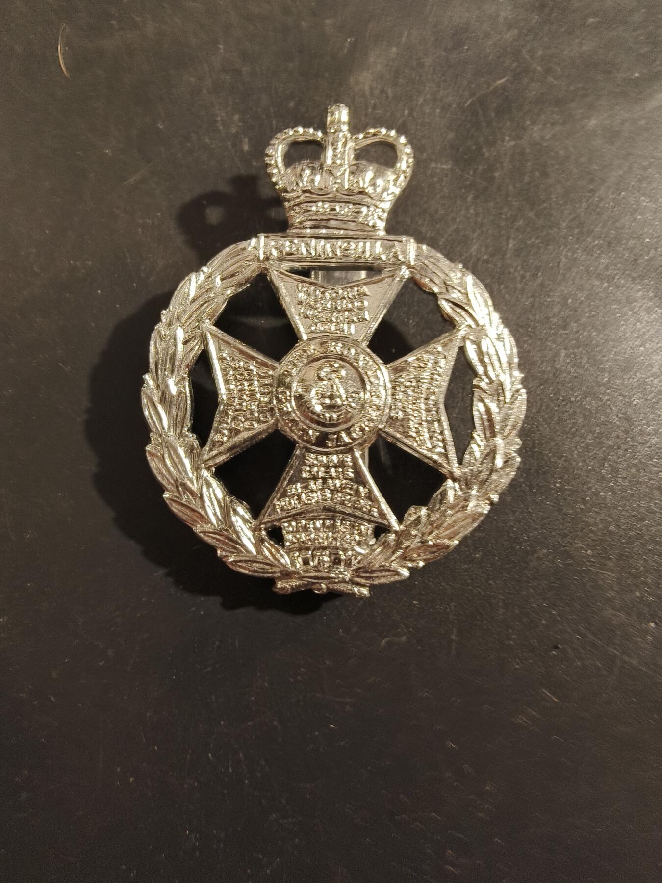 老王徽章第177期 英国皇家绿夹克团帽徽     第95来复枪团