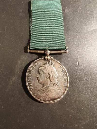 老王徽章第177期 - 英国志愿兵长期服役奖章    维多利亚女王版    925银    35.5g    东兰开夏步兵团第2志愿者营获得