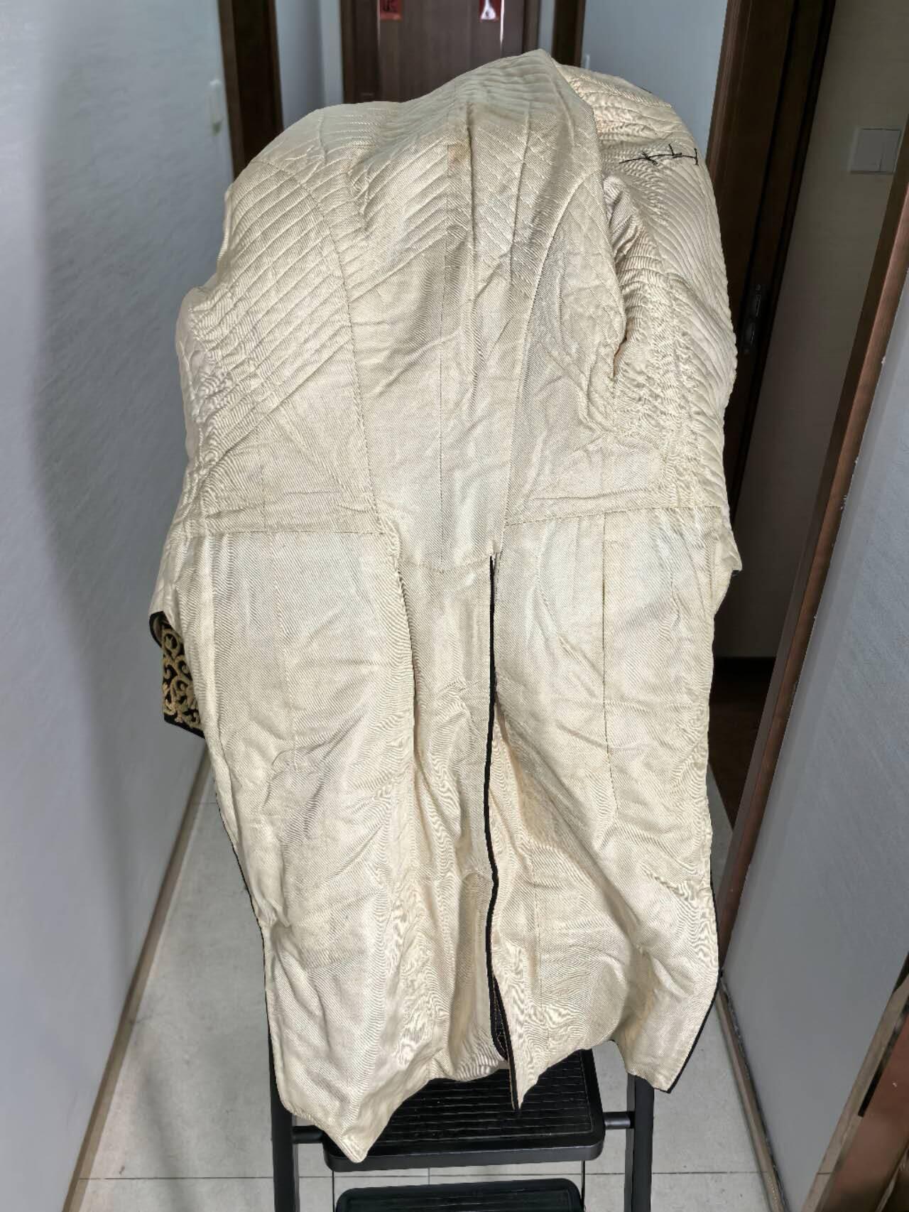 小驴勋章奖章收藏1月17日周六晚六点拍卖（珍爱和平，收藏战争，铭记历史，勿忘国耻，忠党爱国。有偿代拍，送拍规则在简介最后，参拍须阅读规则后再参拍，关系到运费包装发货时效真假辨别等关键信息，拍卖时不再发原图，看大图店主微信码在拍卖店铺介绍里）