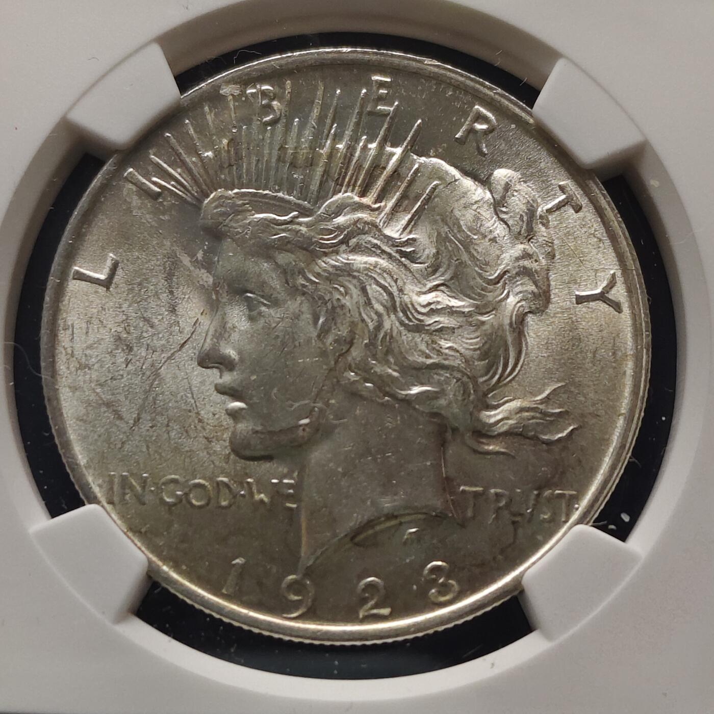 【全场包邮】纯粹捡漏拍495场-持续更新中 美国1923年1元和平银币-NGC MS61