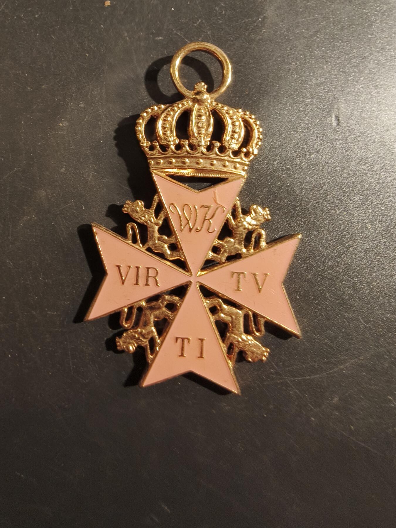 老王徽章第177期 德国一战黑森大公国军事功绩勋章   拷贝版