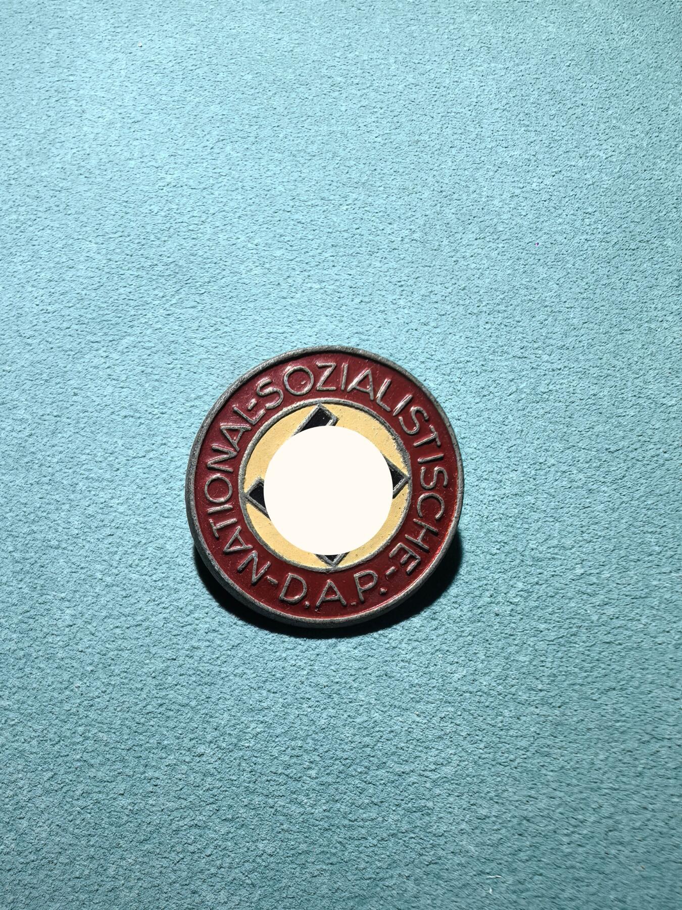 盛世勋华——号角文化勋章邮票专场拍卖第299期 德国（1939）NSDP党徽 带厂标