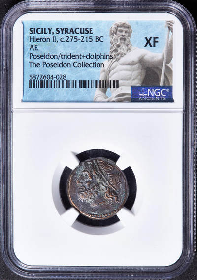 【俄甄集藏】“万象更新、马呈祥瑞”迎新春俄甄精品场-2026年(047)01-21 星期三 晚 19:30 全场包邮 - 古希腊西西里岛叙拉古公元前275-前216年希伦二世海神波塞冬铜币，NGC XF，出自波塞冬集藏，正面海神波塞冬头像，背面波塞冬的法器三叉戟，两边各有一只海豚，NGC海神特殊标签