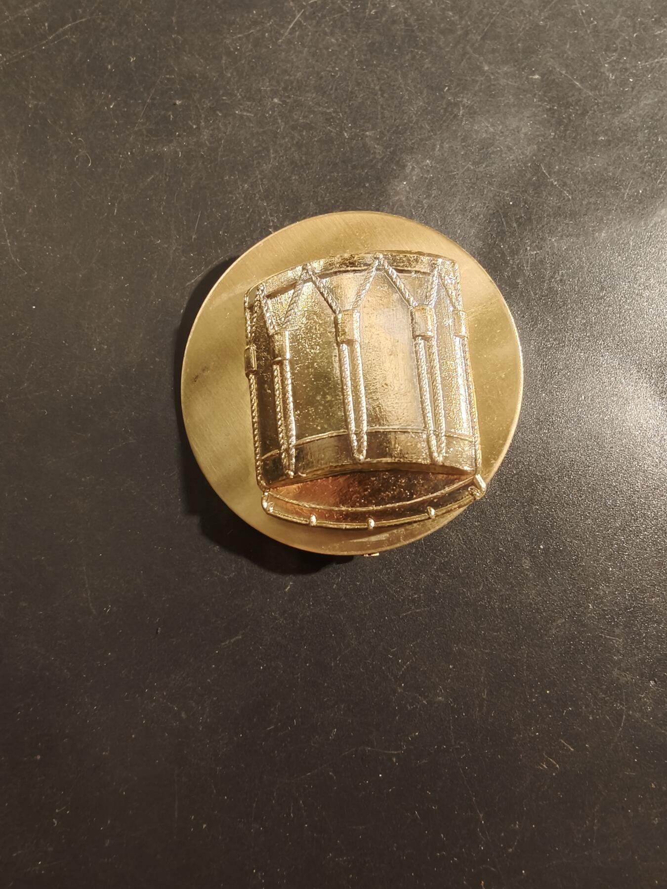 老王徽章第177期 英国军乐团鼓手领章   女王时期