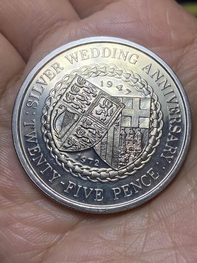 2026年第九场(总第一百七十八场）外国好品散币场(免佣金) - 原光全新–英属马恩岛🇮🇲1972年25便士(伊丽莎白二世和菲利普亲王25周年银婚纪念币)
