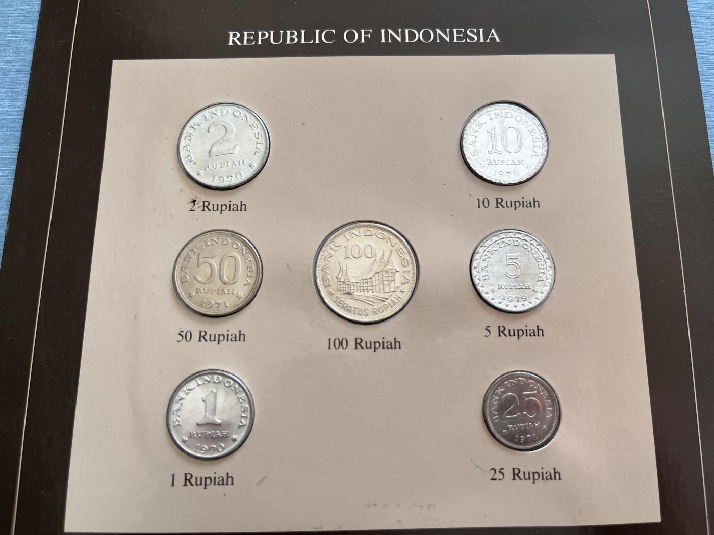 咖啡豆•收藏 2025年Jan_22th世界各国富兰克林套币拍卖 保加利亚/印度尼西亚-世界各国UNC硬币套币富兰克林包装