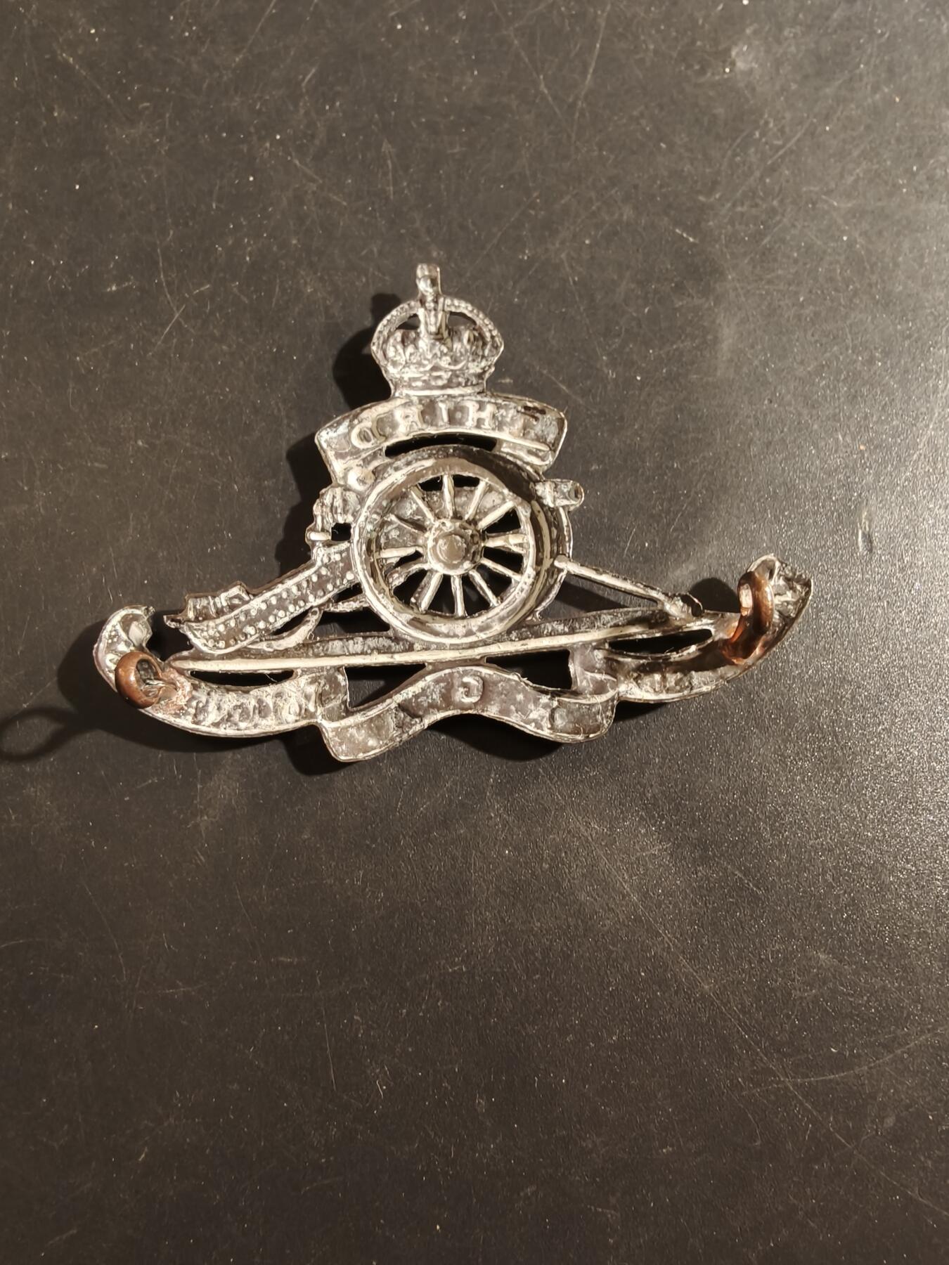 老王徽章第177期 英国皇家炮兵团帽徽   一战时期