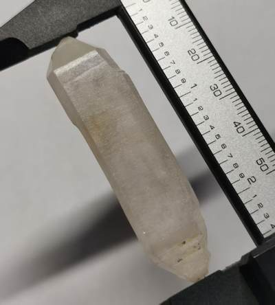 七河·世界币章小拍（总第34期） - 藏家出品 X713（2） 云贵闪灵水晶原石 小长条