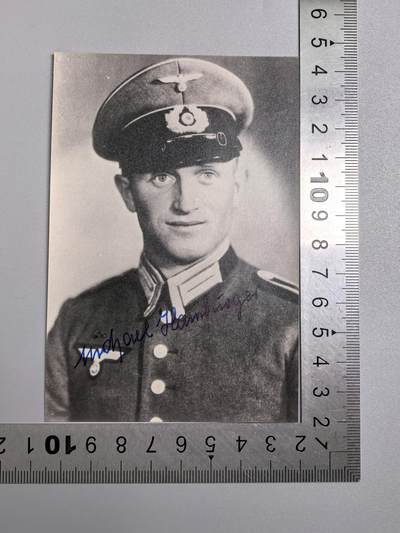 小驴勋章奖章收藏1月17日周六晚六点拍卖（珍爱和平，收藏战争，铭记历史，勿忘国耻，忠党爱国。有偿代拍，送拍规则在简介最后，参拍须阅读规则后再参拍，关系到运费包装发货时效真假辨别等关键信息，拍卖时不再发原图，看大图店主微信码在拍卖店铺介绍里） - 363人民掷弹师Michael Hamburger战后亲签