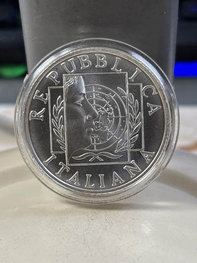 第188期拍卖 - 意大利2003年欧盟轮值主席国欧罗巴女神磨砂银币，925银，22克，有氧化