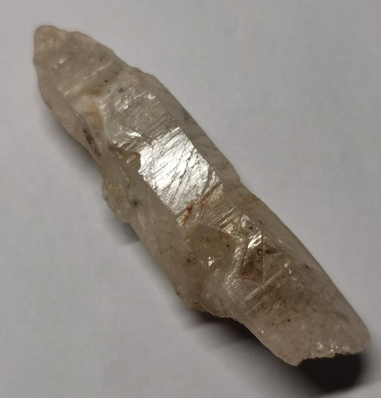 七河·世界币章小拍（总第34期） 藏家出品X699（5）马达加斯加红泥油胆水晶原石 