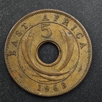 【淘币小摊】实时拍第八百四十九拍   散币银币场   满百包邮可预留二周 每周一统一发货   - 英属东非1963年伊丽莎白二世5分铜币