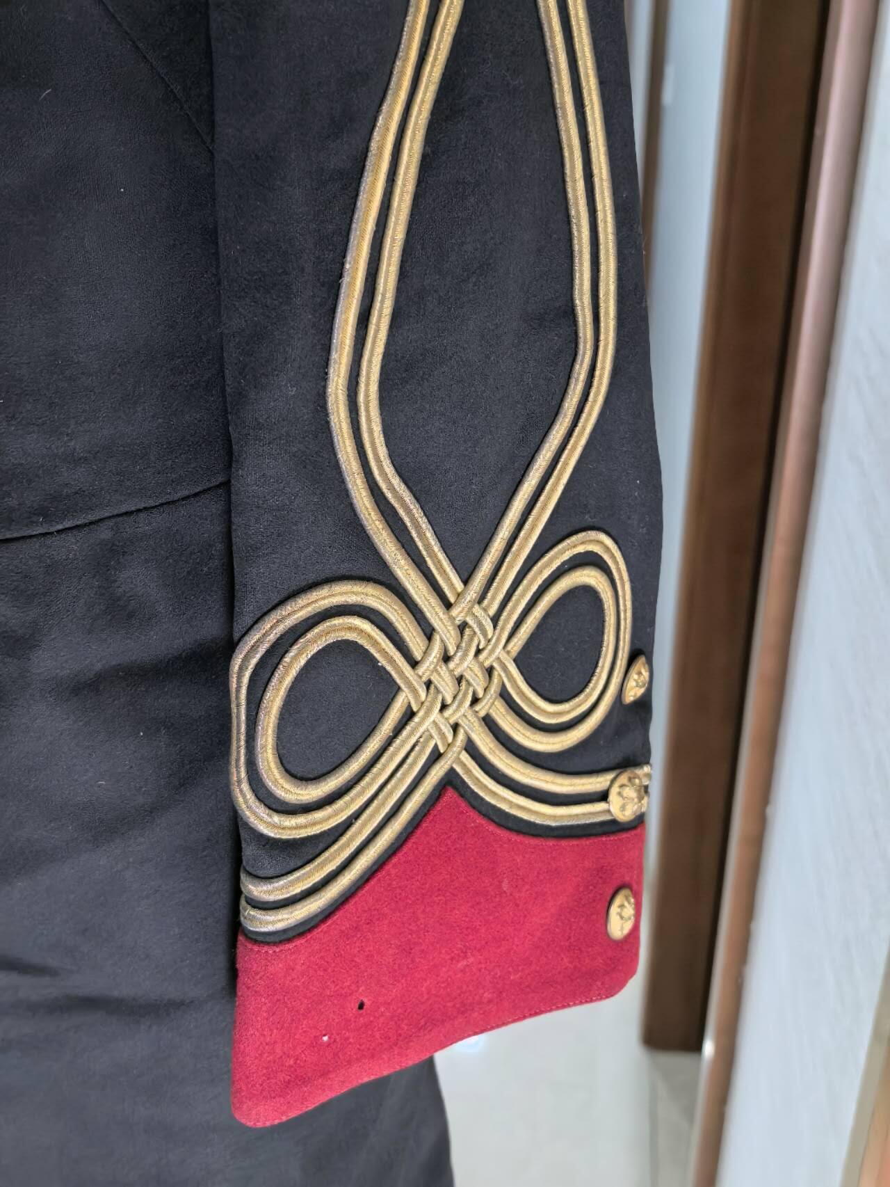 小驴勋章奖章收藏1月17日周六晚六点拍卖（珍爱和平，收藏战争，铭记历史，勿忘国耻，忠党爱国。有偿代拍，送拍规则在简介最后，参拍须阅读规则后再参拍，关系到运费包装发货时效真假辨别等关键信息，拍卖时不再发原图，看大图店主微信码在拍卖店铺介绍里）