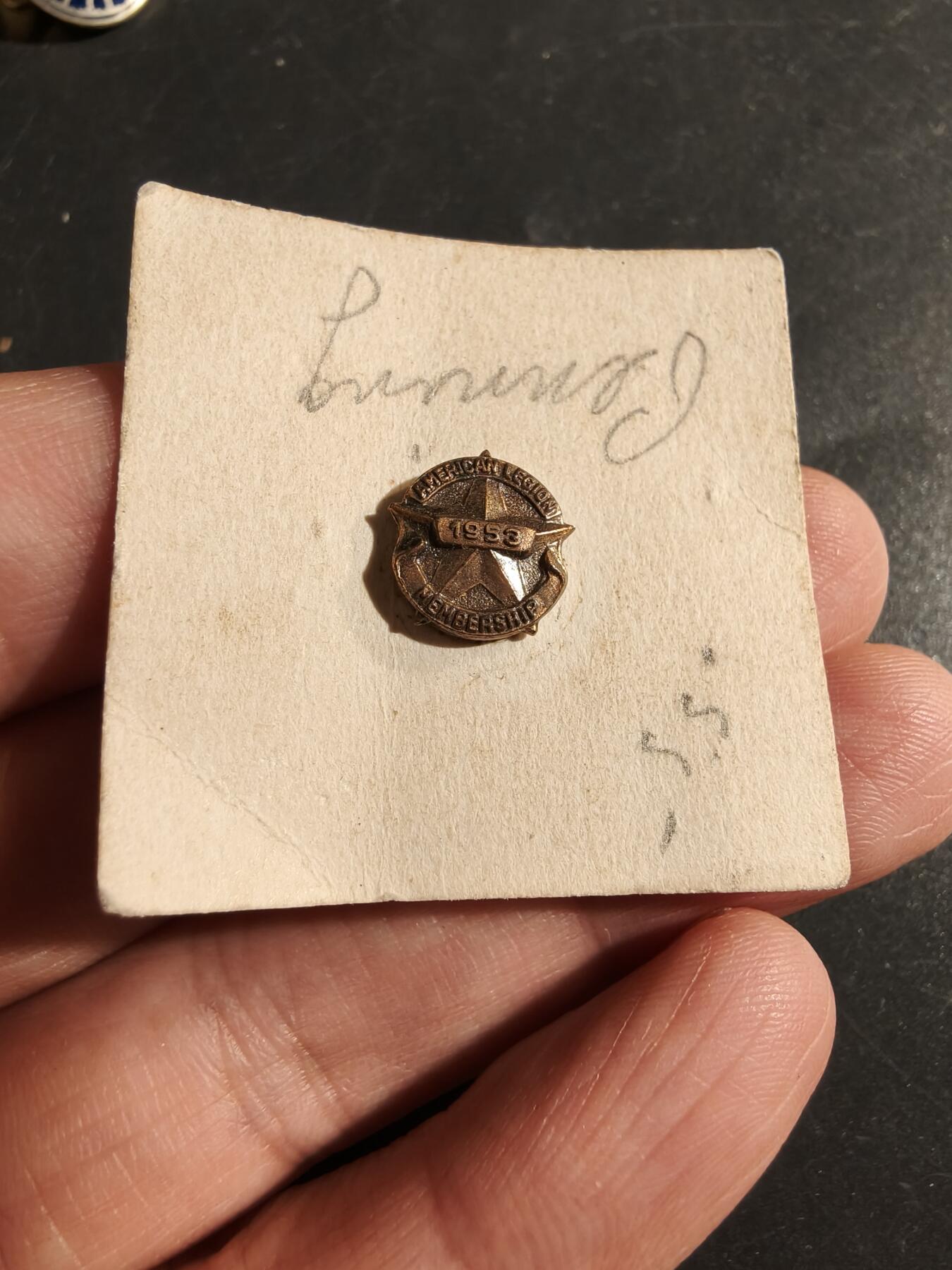 老王徽章第177期 美国二战老兵协会证章