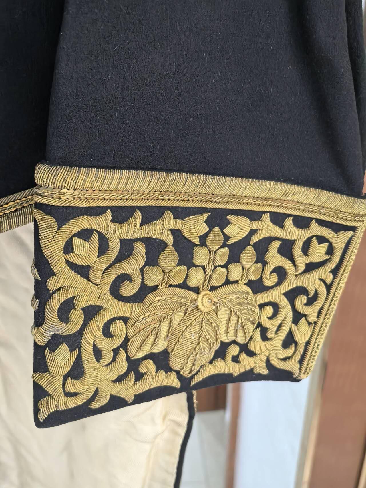 小驴勋章奖章收藏1月17日周六晚六点拍卖（珍爱和平，收藏战争，铭记历史，勿忘国耻，忠党爱国。有偿代拍，送拍规则在简介最后，参拍须阅读规则后再参拍，关系到运费包装发货时效真假辨别等关键信息，拍卖时不再发原图，看大图店主微信码在拍卖店铺介绍里）